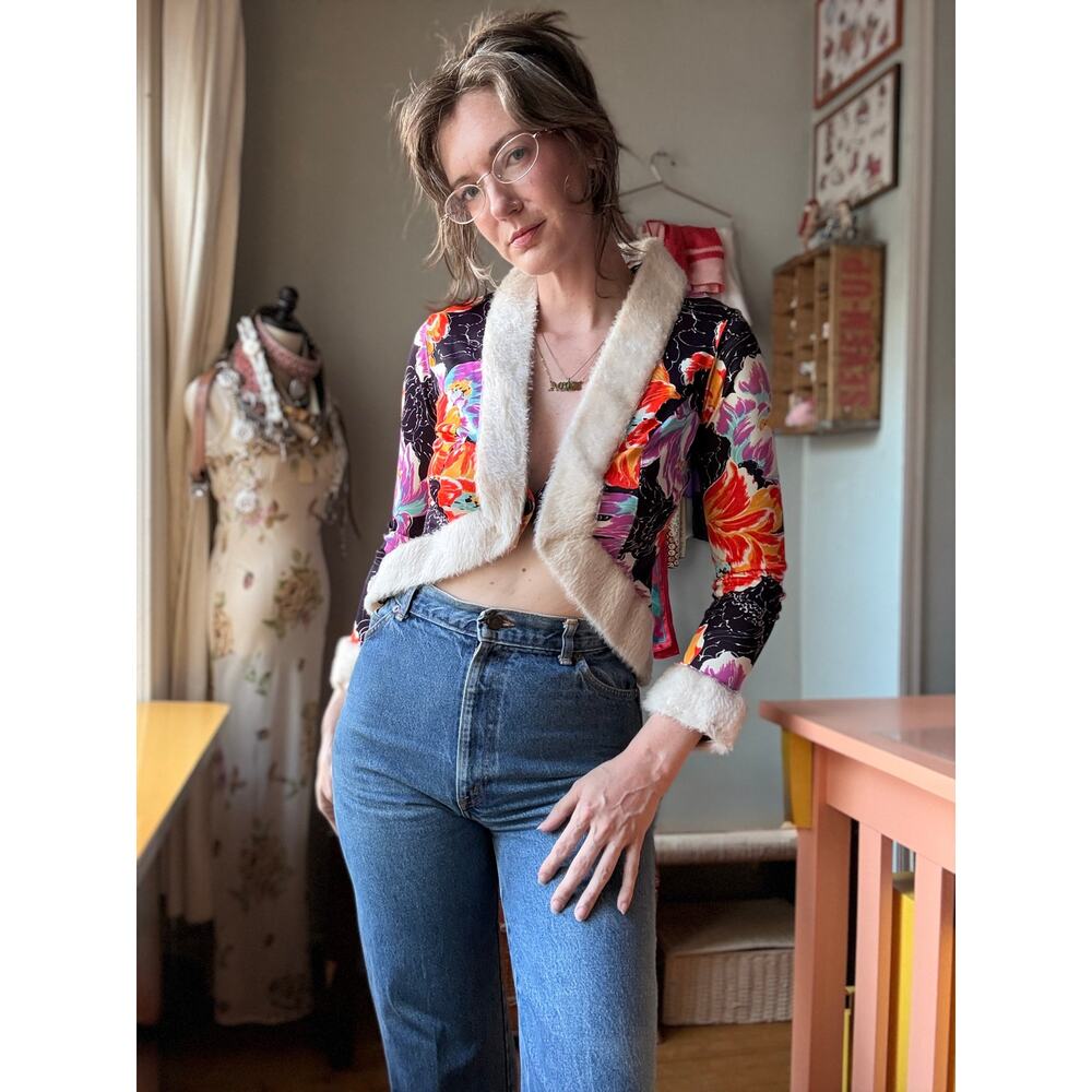 Vintage 70s Floral Faux Fur Trim Cropped Jacket | Disco Glam Bolero | M - Picture 2 of 13